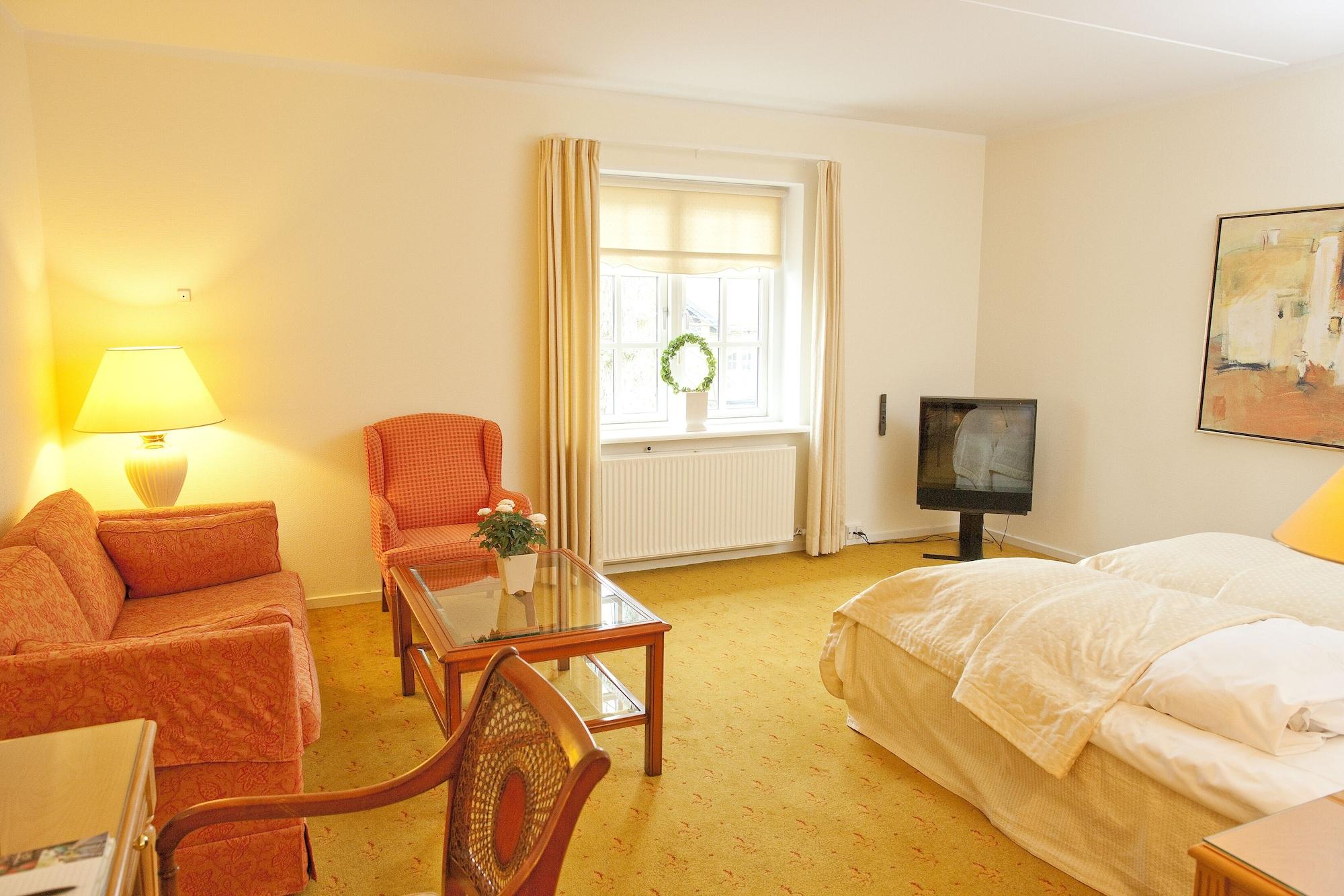 Knudsens Gaard Hotel 4*